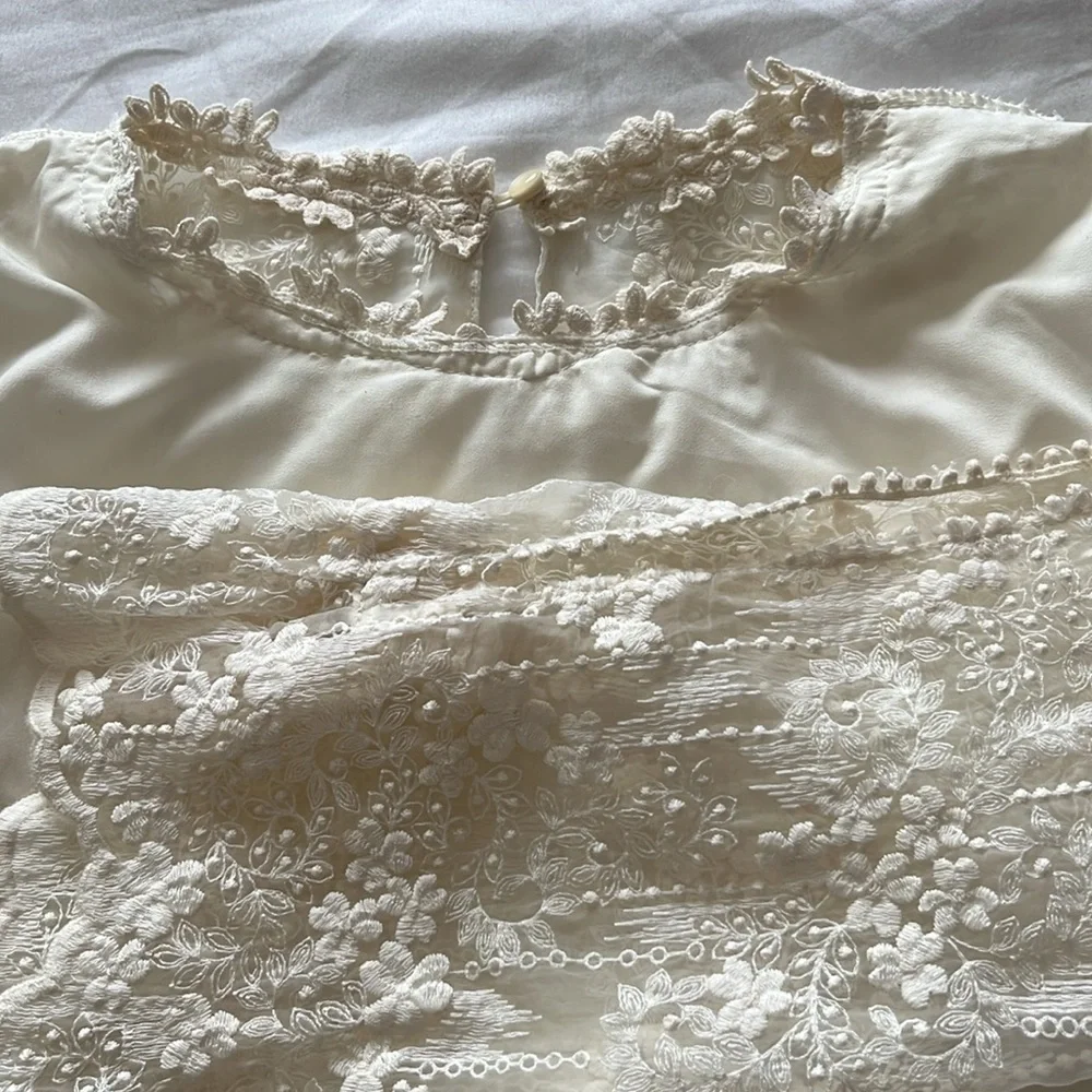 Sheer floral blouse off white quarter sleeves - Picture 8 of 13